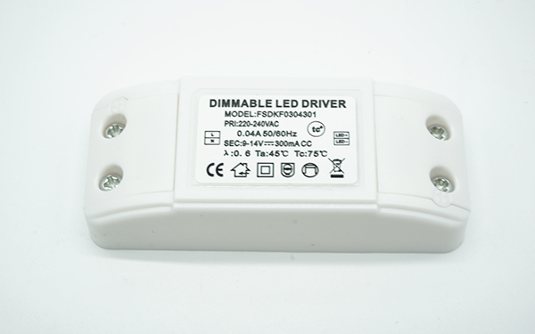 可控硅调光电源外置FSDLF0304301
