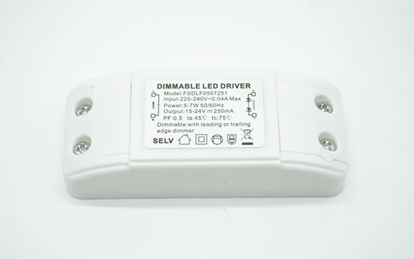 可控硅调光电源外置FSDLF0304481